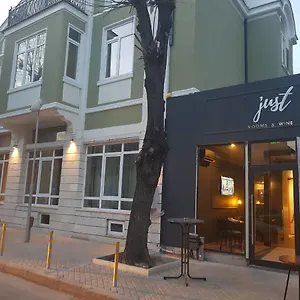 Just Hotel